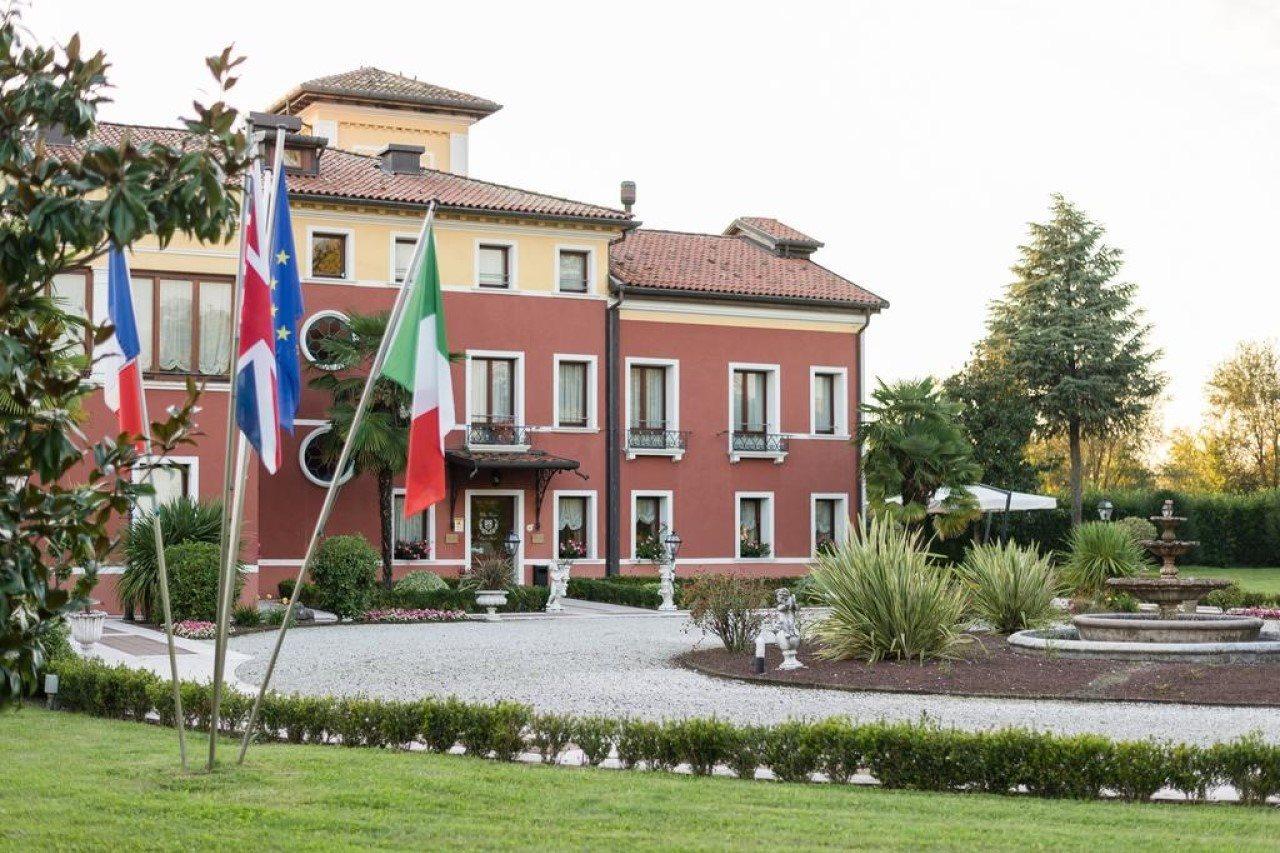 Park Hotel Villa Vicini Preganziol Exterior photo